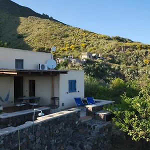 Holiday Villetta Terasia Città di Lipari